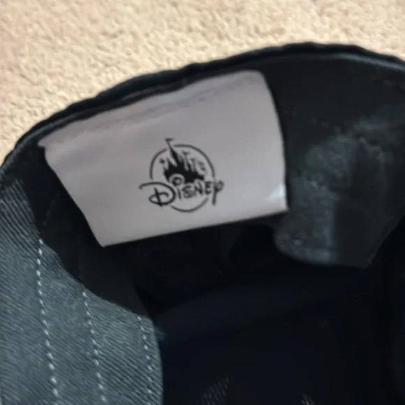 runDisney Adult Nike Cap like new - Picture 3 of 5